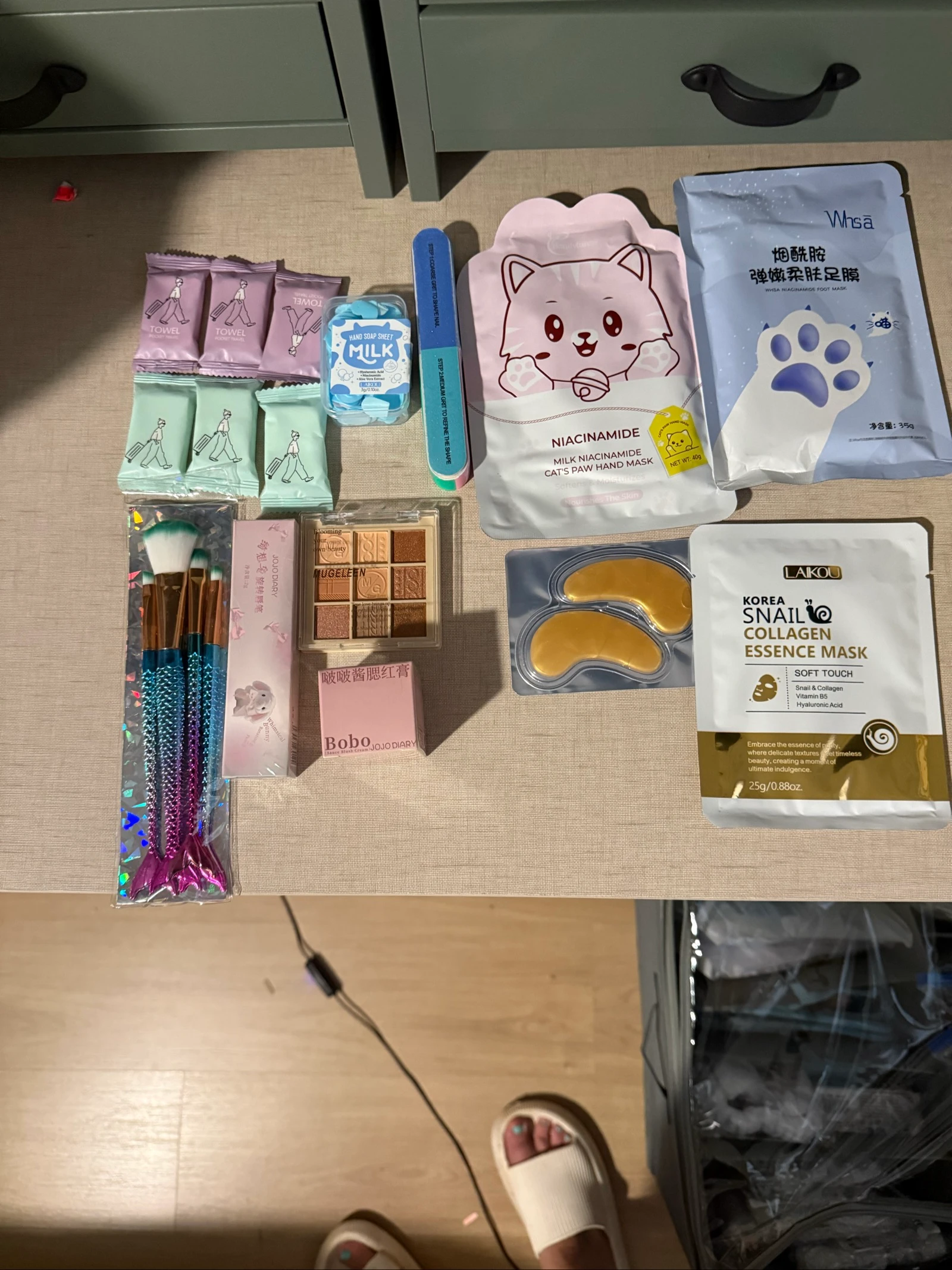 Koreaanse huidverzorgings- en make-up set – photo 3